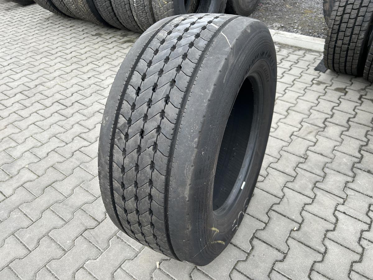 Opony ciężarowe 215/75R17.5 BARUM BD200 ROAD / 6-8mm GOODYEAKMAX S