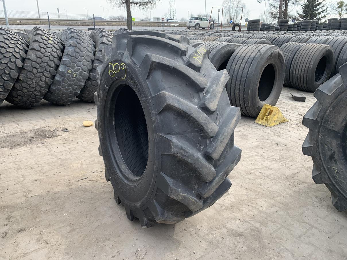 Opony ciężarowe 215/75R17.5 BRIDGESTONE R-STEER 002 / 7-9mm Opona używana przemysłowa ładowarka MITAS MPT