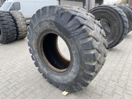 Opona przemysłowa diagonalna  SATOYA E L   bieżnika