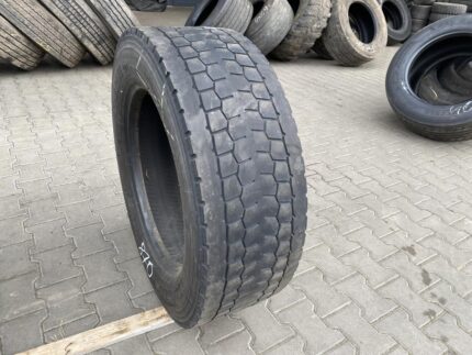  Opona używana ciężarowa napędowa 295/60R22.5 BRIDGESTONE R-DRIVE 001 / 6-7mm