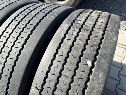 Opony ciężarowe używane przednie 275/70R22.5 CONTINENTAL CONTI URBAN HA3 / 12-13mm