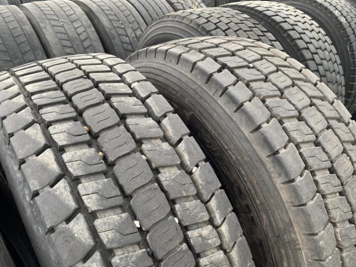 Opony używane ciężarowe napędowe 315/70R22.5 FULDA REGIOFORCE 3 / 15-17mm