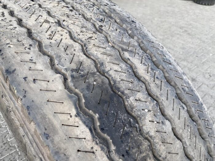Opona ciężarowa prowadząca 315/80R22.5 CONTINENTAL SCANDINAVIA HSW2 / 9-10mm