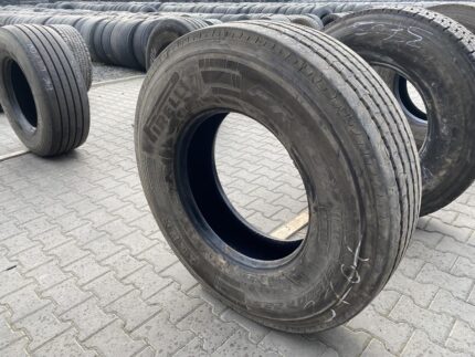Opona używana ciężarowa przednia 315/80R22.5 PIRELLI FR:01 TRIATHLON / 15mm
