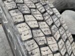 Opona używana bieżnikowana napędowa 315/80R22.5 TYP MICHELIN X MULTIWAY 3D XDE / 100% BIEŻNIKA