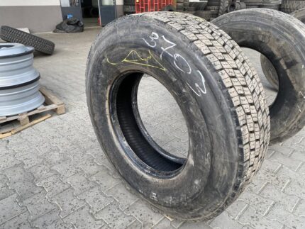 Opona używana bieżnikowana napędowa 315/80R22.5 TYP MICHELIN X MULTIWAY 3D XDE / 100% BIEŻNIKA