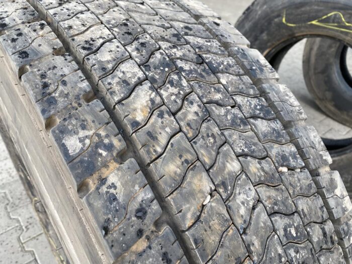 Opona ciężarowa używana napędowa 315/80R22.5 GOODYEAR FUELMAX D ENDURANCE / 14mm