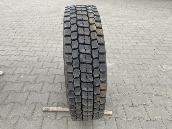 Opona ciężarowa używana napędowa 9.5R17.5 BRIDGESTONE M729 / 14mm