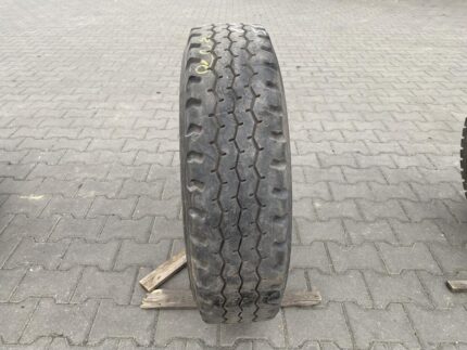 Opona używana prowadząca ciężarowa 9.5R17.5 MICHELIN XZY / 7-8mm