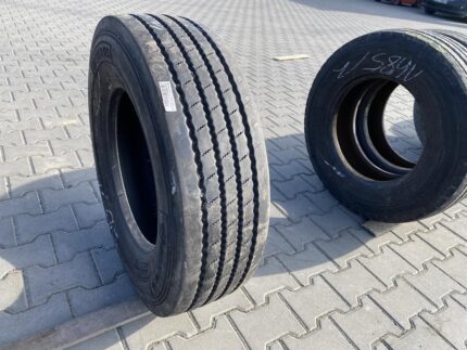  Opona ciężarowa używana prowadząca 235/75R17.5 BARUM BF200 ROAD / 10mm