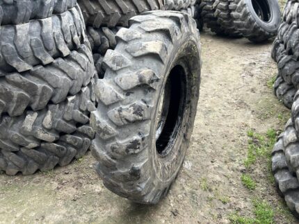  Opona przemysłowa do koparek kołowej 10.00-20 MITAS NB38