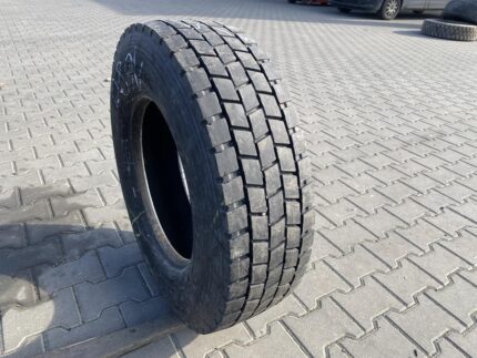  Opona ciężarowa używana napędowa 235/75R17.5 HANKOOK DH05 / 12-13mm