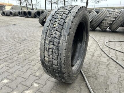  Opona używana ciężarowa napędowa 295/60R22.5 UNIROYAL DH100 / 9-12mm