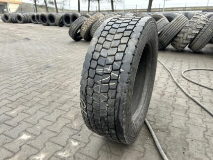 Opona ciężarowa używana napędowa 295/60R22.5 BRIDGESTONE R-DRIVE 001 / 11-12mm