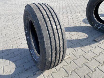  Opona ciężarowa używana prowadząca 285/70R19.5 GOODYEAR REGIONAL RHS II / 10-11mm