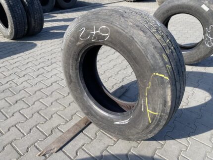 Opona ciężarowa używana przód 285/70R19.5 HANKOOK SMART FLEX AH35 / 12-13mm