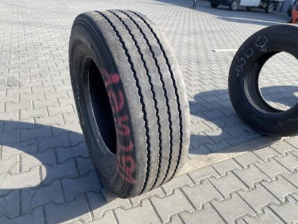  Opona używana ciężarowa naczepowa 285/70R19.5 BARUM BT200 ROAD 8-9mm