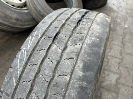 Opona używana ciężarowa przednia 245/70R19.5 CONTINENTAL CONTI HYBRID HS3 / 5-7mm