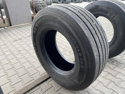 Opona używana ciężarowa naczepowa 385/65R22.5 SEMPERIT RUNNER T3 HL / 14mm