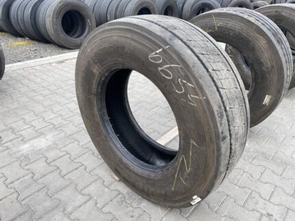 Opona ciężarowa używana przednia 315/70R22.5 BRIDGESTONE DURAVIS R-STEER 002 / 11-12mm
