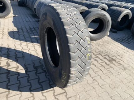  Opona używana ciężarowa napęd budowlana 13R22.5 Bieżnikowana / 10-12mm