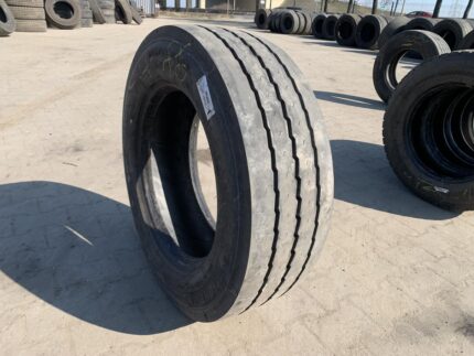  Opona używana ciężarowa do naczepy 255/60R19.5 MICHELIN X MAXITRAILER XTA+E / 11-13mm