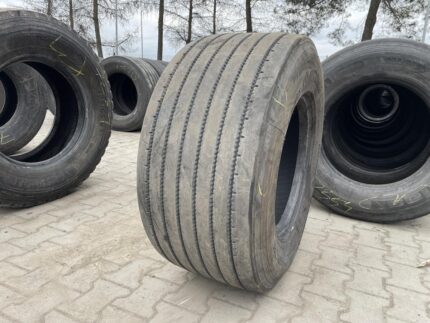  Opona używana ciężarowa do naczepy mega 435/50R19.5 KRONE KR711 / 7-8mm