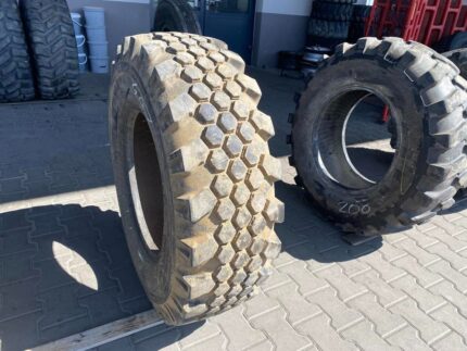  Opona przemysłowa 335/80-20, 12.5-20 MITAS MPT-05 / 90% Bieżnika