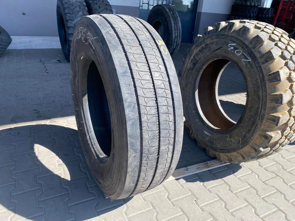Opona ciężarowa używana napędowa 315/70R22.5 DĘBICA DRD2 / 18mm Opona ciężarowa używana prowadząca 315/70R22.5 BRIDGESTONE ECOPIA H-STEER 002 / 9mm