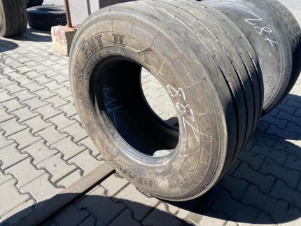 Opona ciężarowa używana naczepowa 445/45R19.5 NEXT TREAD NT RHT II / 12mm