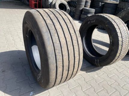  Opona ciężarowa używana naczepowa 435/50R19.5 GOODYEAR KMAX T GEN-2 / 10mm