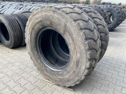 Opony przemysłowe do ładowarki 17.5-25 17.5r25 GOODYEAR RT-3B L-3/G-3 / 30% BIEŻNIKA
