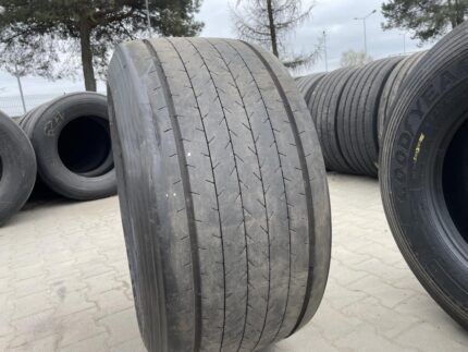  Opona używana ciężarowa naczepowa mega 435/50R19.5 GOODYEAR FUELMAX T / 11mm