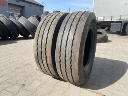 Opony używane ciężarowe naczepowe 235/75R17.5 GOODYEAR KMAX T / 7-9mm