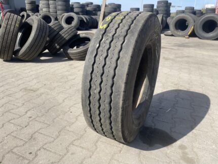  Opona używana ciężarowa naczepowa 235/75R17.5 MICHELIN XTE2+ / 9-10mm