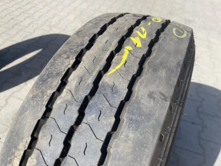 Opona używana ciężarowa naczepowa 245/70R17.5 GOODYEAR KMAX T / 10-11mm