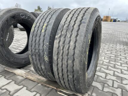 Opony używane ciężarowe naczepowe 285/70R19.5 PIRELLI ST:01 / 10-12mm