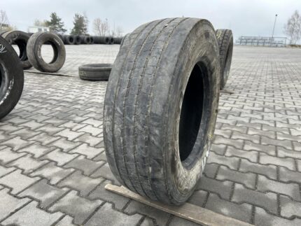  Opona używana ciężarowa przednia 245/70R17.5 FALKEN RI151 / 7-8mm