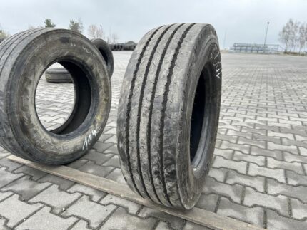 Opona używana ciężarowe przednia  245/70R17.5 PIRELLI FR85 AMARANTO / 10-11mm
