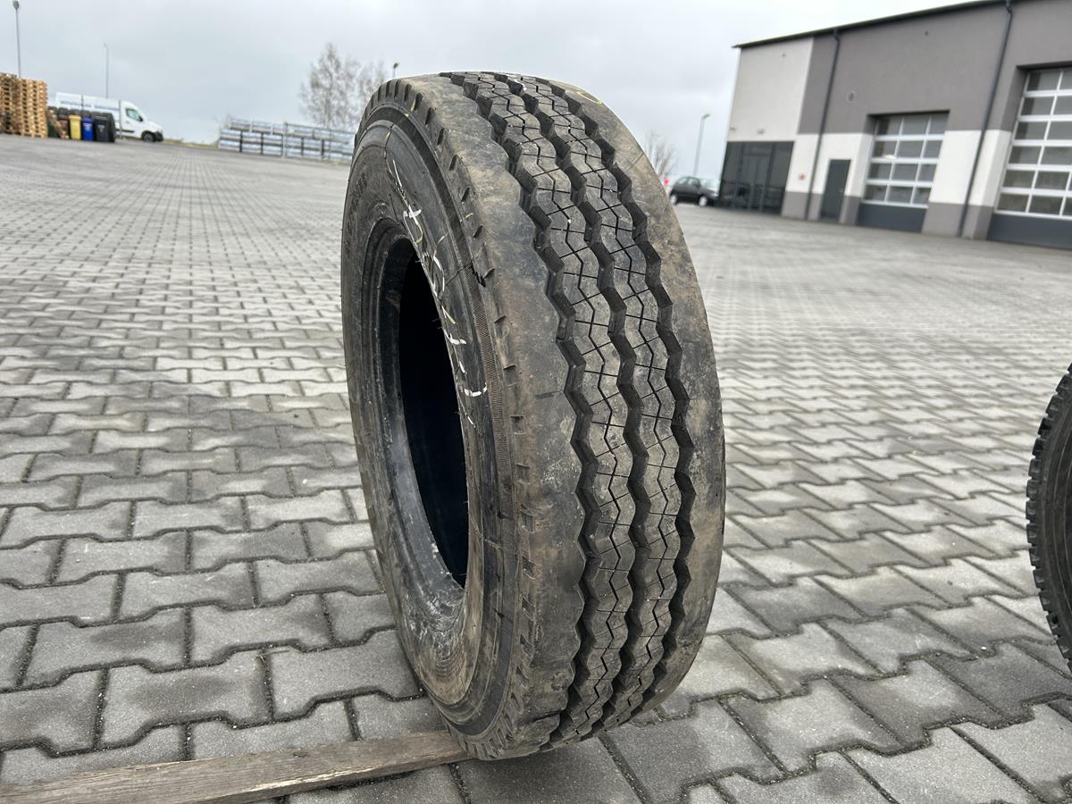 Opona ciężarowa używana napędowa 295/55R22.5 CONTINENTAL HDL2 ECO-PLUS + / 9mm Opona używana ciężarowa naczepowa 235/75R17.5 ZEETEX HT-15 EXTRA / 16mm