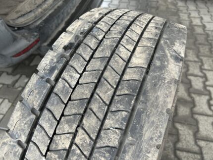 Opona używana ciężarowa napędowa 295/60R22.5 GOODYEAR FUELMAX D A / 6-10mm