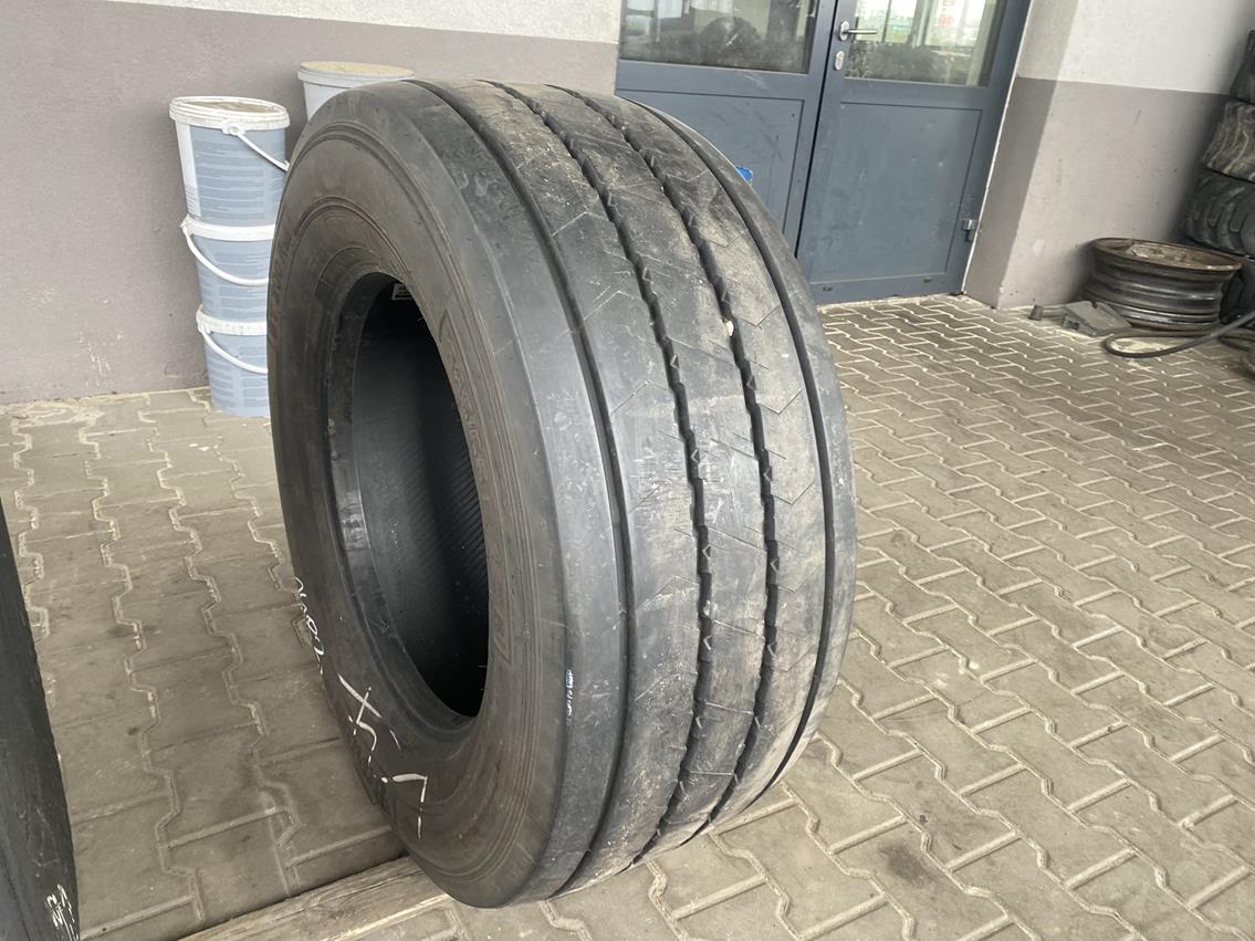 Opona używana ciężarowa napędowa 305/70R19.5 HANKOOK SMART FLEX DH35 / 10-12mm Opona ciężarowa używana naczepowa 385/55R22.5 BARUM BT200 ROAD / 11-13mm