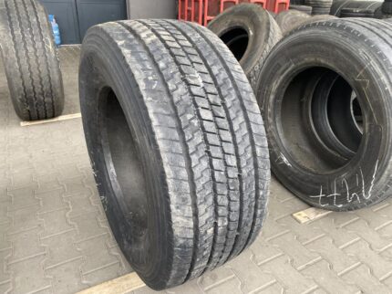  Opona używana ciężarowa prowadząca 385/55R22.5 BRIDGESTONE M788 / 14-15mm