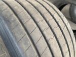 Opona ciężarowa używana naczepowa 435/50R19.5 DUNLOP SP247 / 10-11mm