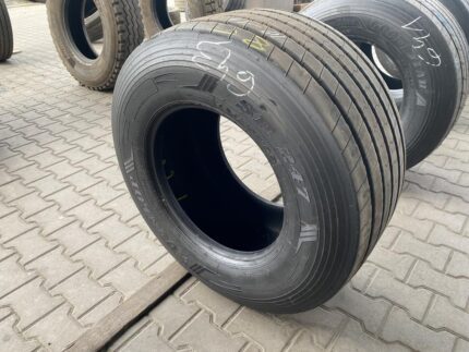 Opona ciężarowa używana naczepowa 435/50R19.5 DUNLOP SP247 / 10-11mm
