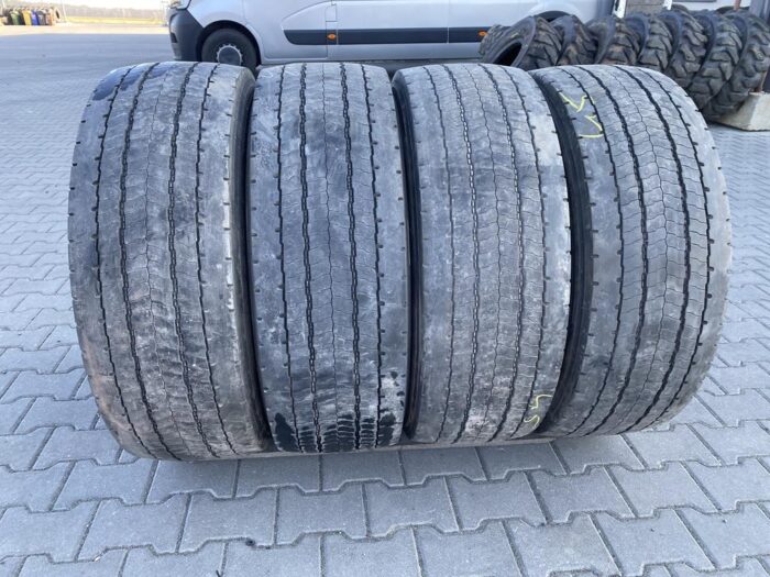 Opony używane ciężarowe napędowe 295/60R22.5 PIRELLI TH:01 ENERGY / 8mm