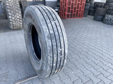  Opona używana ciężarowa prowadząca 315/80R22.5 UNIROYAL FH40 / 11mm