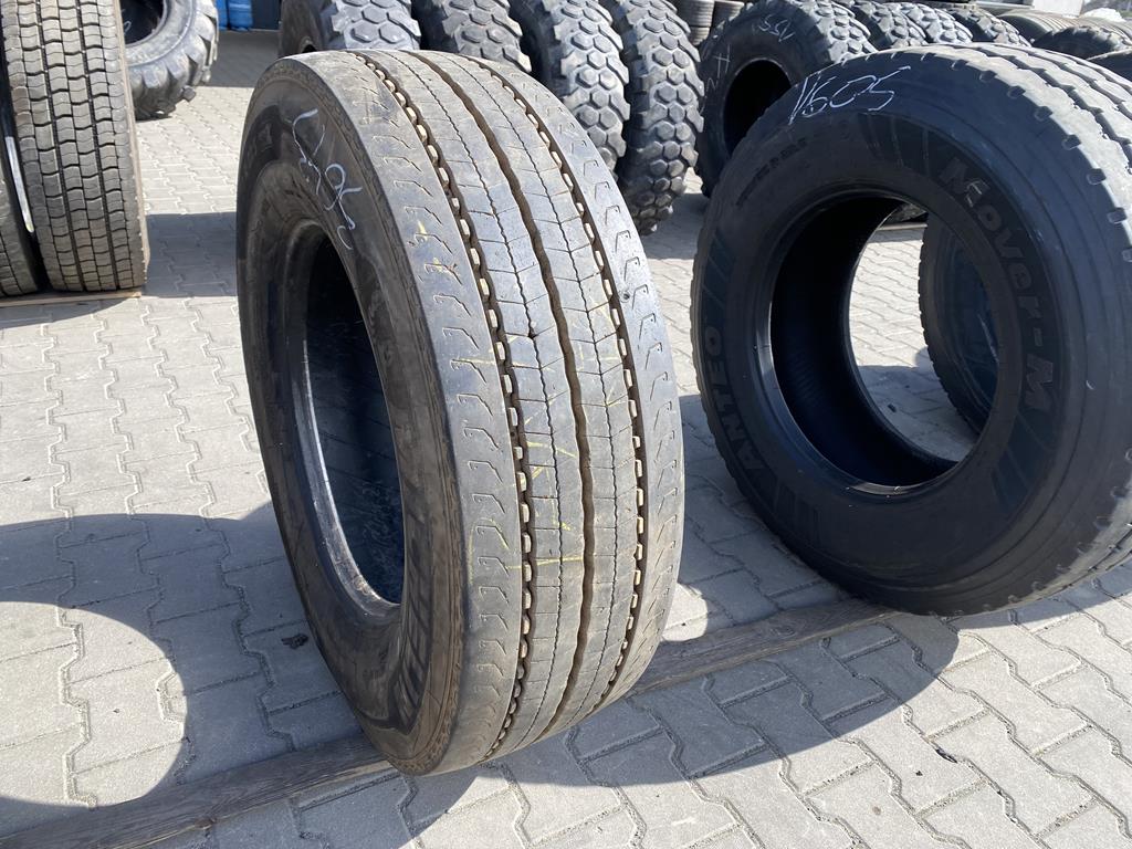 Opona ciężarowa używana naczepowa 385/65R22.5 TRUCKSTAR TH TRAILER 4 / 14mm Opona ciężarowa używana prowadząca 315/70R22.5 MICHELIN X MULTI Z / 13mm