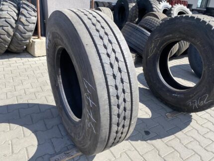  Opona ciężarowa używana przednia 315/80R22.5 GOODYEAR KMAX S GEN-2 / 12-13mm