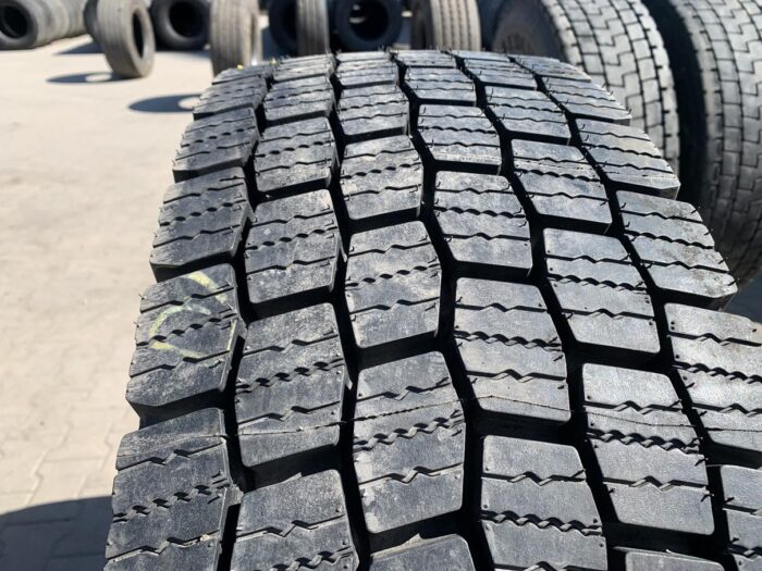 Opona używana ciężarowa napęd 295/80R22.5 MICHELIN XDN2 GRIP / 21-22mm